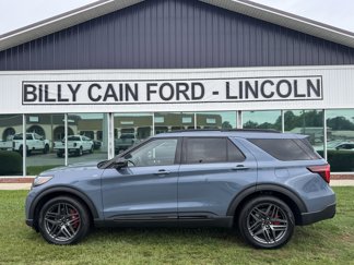 New 2025 Ford Explorer ST-Line image 1
