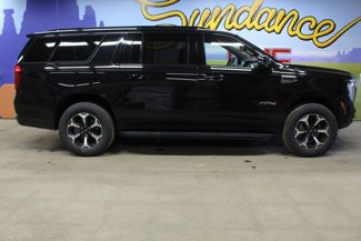 New 2025 GMC Yukon XL AT4 image 1