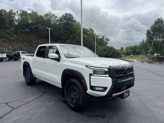 New 2025 Nissan Frontier PRO-4X w/ Pro Convenience Package image 1
