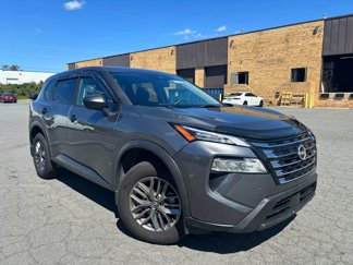 Used 2024 Nissan Rogue S image 1