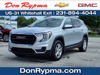 Used 2022 GMC Terrain SLE w/ Driver Convenience Package image 1