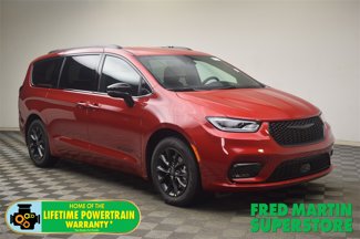 New 2025 Chrysler Pacifica Select w/ Fav Edition Package image 1