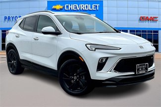 Used 2024 Buick Encore GX Sport Touring image 1