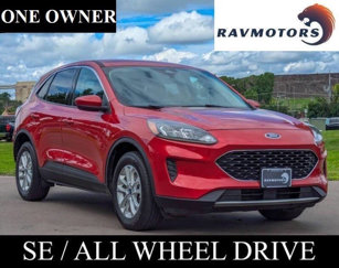 Used 2020 Ford Escape SE image 1