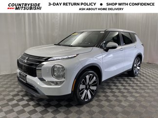 New 2025 Mitsubishi Outlander SE image 1