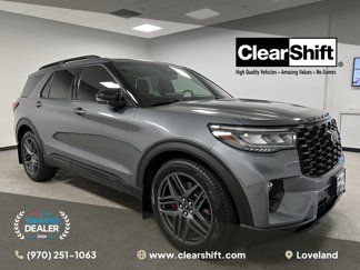 Used 2025 Ford Explorer ST image 1