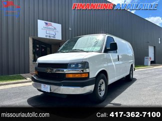 Used 2010 Chevrolet Express 2500 image 1