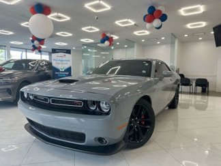 Used 2022 Dodge Challenger R/T w/ Plus Package image 1