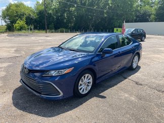 Used 2024 Toyota Camry LE image 1