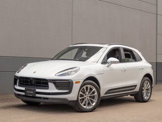 Certified 2022 Porsche Macan image 1