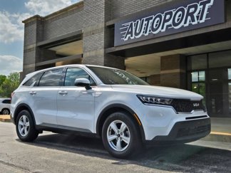 Used 2022 Kia Sorento LX image 1