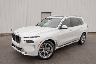 New 2025 BMW X7 xDrive40i image 1