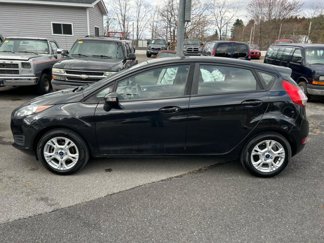 Used 2015 Ford Fiesta SE image 1