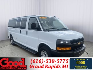 Used 2022 Chevrolet Express 3500 LS image 1