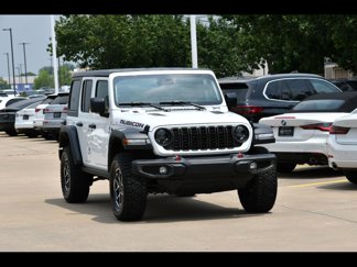 Used 2025 Jeep Wrangler Unlimited Rubicon image 1