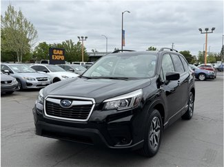 Used 2020 Subaru Forester Premium image 1