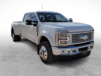 Used 2025 Ford F450 Lariat w/ FX4 Off-Road Package image 1