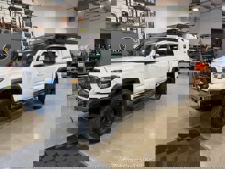 Used 2019 Toyota Tacoma TRD Off-Road image 1