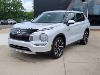 New 2025 Mitsubishi Outlander SE image 1