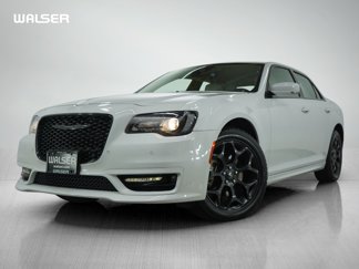 Used 2023 Chrysler 300 Touring L image 1