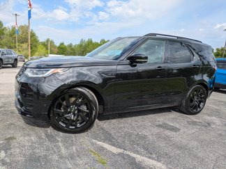 Used 2024 Land Rover Discovery Dynamic SE image 1