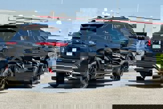Used 2023 Toyota Highlander XSE video 2