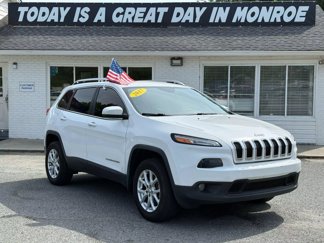 Used 2017 Jeep Cherokee Latitude w/ Comfort/Convenience Group image 1