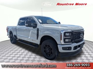 Used 2025 Ford F250 Lariat w/ Black Appearance Package image 1