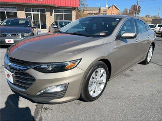 Used 2022 Chevrolet Malibu LT image 1