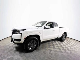 Certified 2025 Nissan Frontier SV image 1