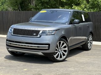 Used 2023 Land Rover Range Rover SE image 1