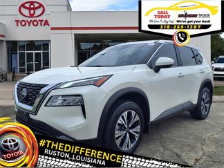 Used 2023 Nissan Rogue SV image 1