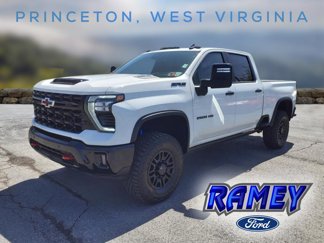 Used 2025 Chevrolet Silverado 2500 ZR2 w/ Technology Package image 1