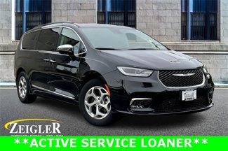 Used 2022 Chrysler Pacifica Limited image 1