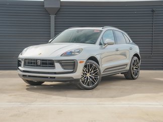 Certified 2025 Porsche Macan image 1