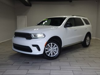 Used 2023 Dodge Durango SXT image 1