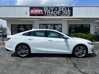 Used 2022 Chevrolet Malibu LT image 1