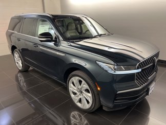 New 2025 Lincoln Navigator Reserve image 1