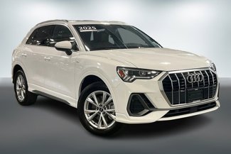 Certified 2025 Audi Q3 2.0T Premium image 1