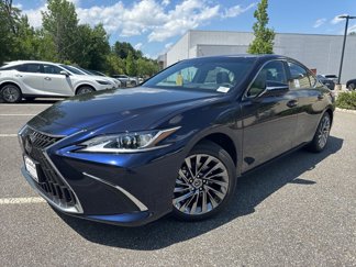 New 2025 Lexus ES 300h w/ Luxury Package image 1