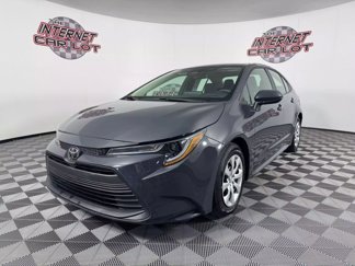 Used 2024 Toyota Corolla LE image 1