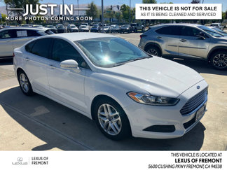 Used 2015 Ford Fusion SE image 1
