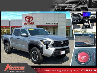Certified 2025 Toyota Tacoma TRD Off-Road image 1