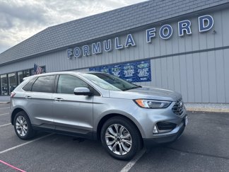 Used 2024 Ford Edge Titanium image 1