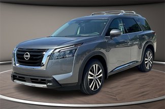 New 2025 Nissan Pathfinder Platinum image 1