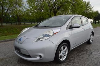 Used 2012 Nissan Leaf SV image 1
