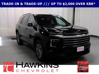 Used 2025 Chevrolet Traverse LT image 1