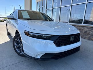Used 2023 Honda Accord EX image 1