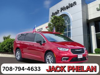 New 2026 Chrysler Pacifica Select image 1