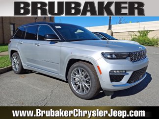 New 2025 Jeep Grand Cherokee Summit w/ Luxury Tech Group V image 1